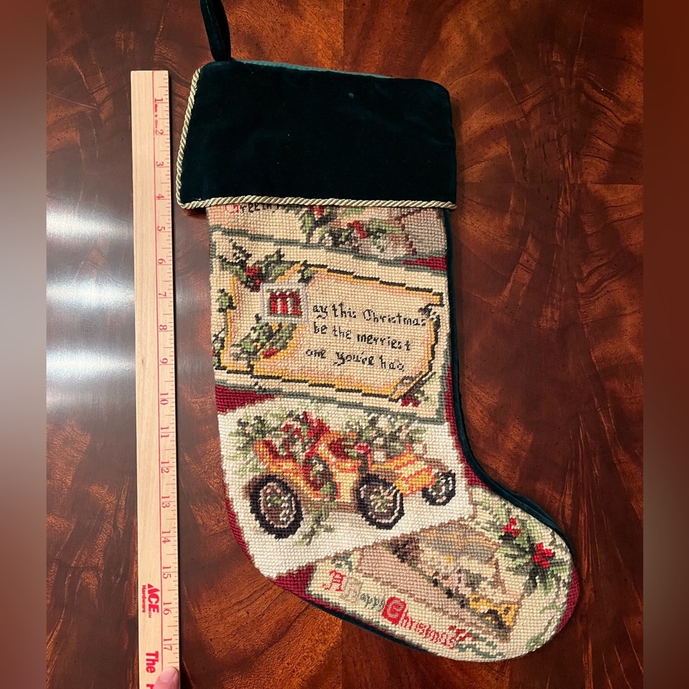 CHRISTMAS STOCKING NEEDLEPOINT